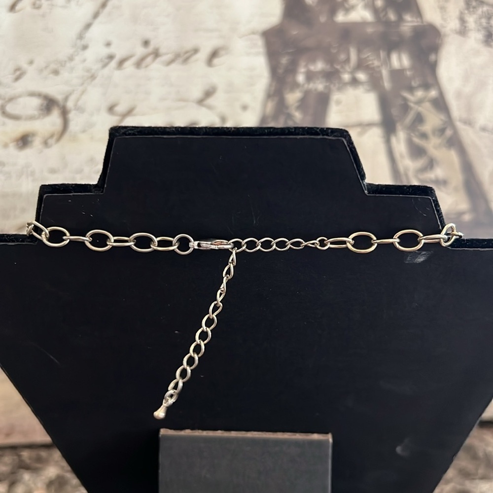 Elegant Pearl Cluster Necklace EUC - Picture 7 of 7